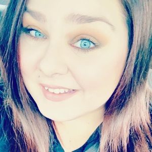 Meet your Posher, Aandrea